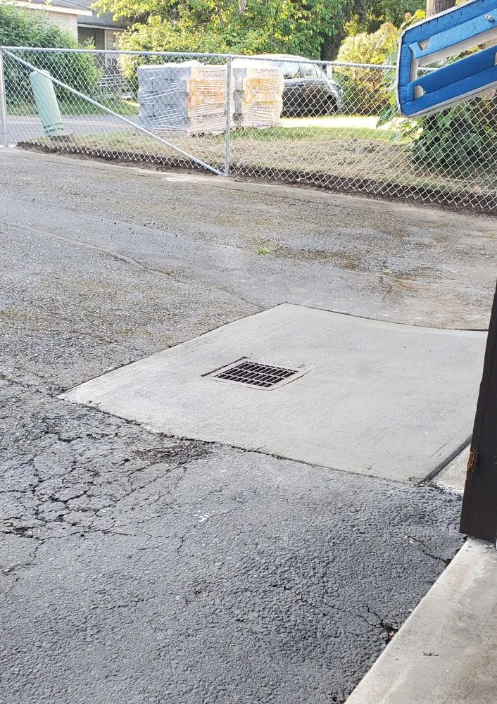 Top-rated yard maintenance experts serving Renton, WA - All Star Clean Up & Landscaping