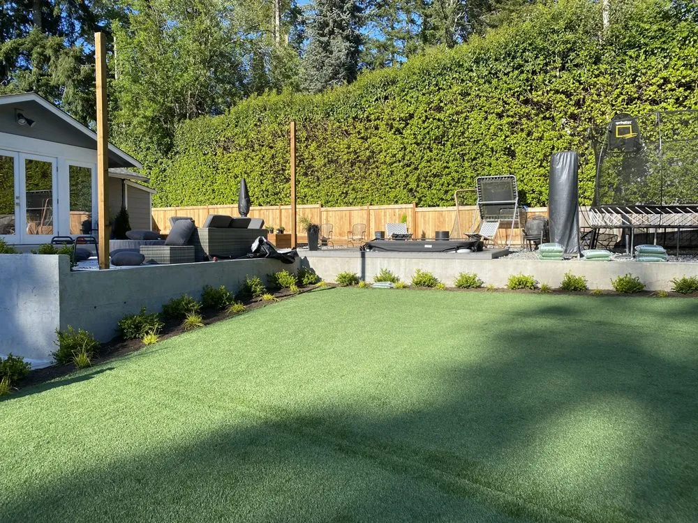 Trusted garden landscaping in Renton, WA by All Star Clean Up & Landscaping
