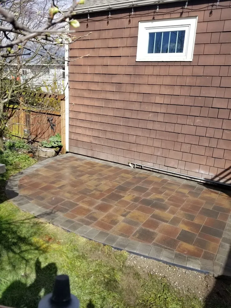 Custom landscape installation in Renton, WA by All Star Clean Up & Landscaping