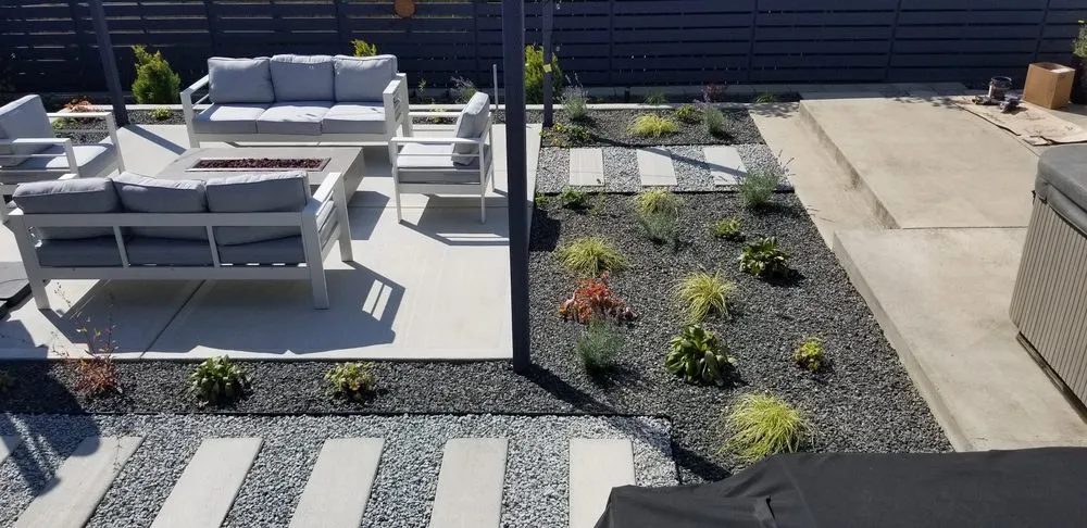 Affordable yard maintenance experts serving Renton, WA - All Star Clean Up & Landscaping