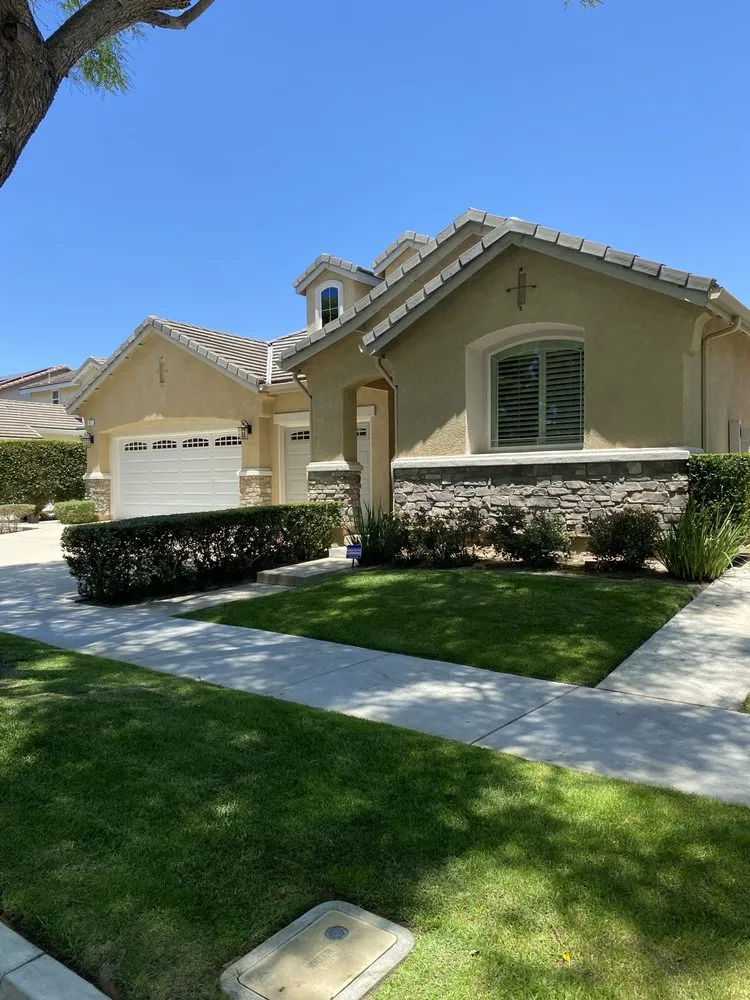 Reliable lawn care service in Oxnard, CA by All Star Lawn Maintenance