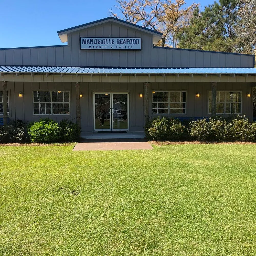 Top-rated yard maintenance in Covington, LA by All-Star Lighting & Landscaping