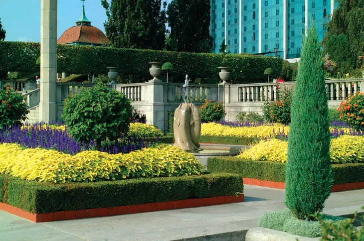 Custom landscape design in Draper, UT by All States Lawn & Pest