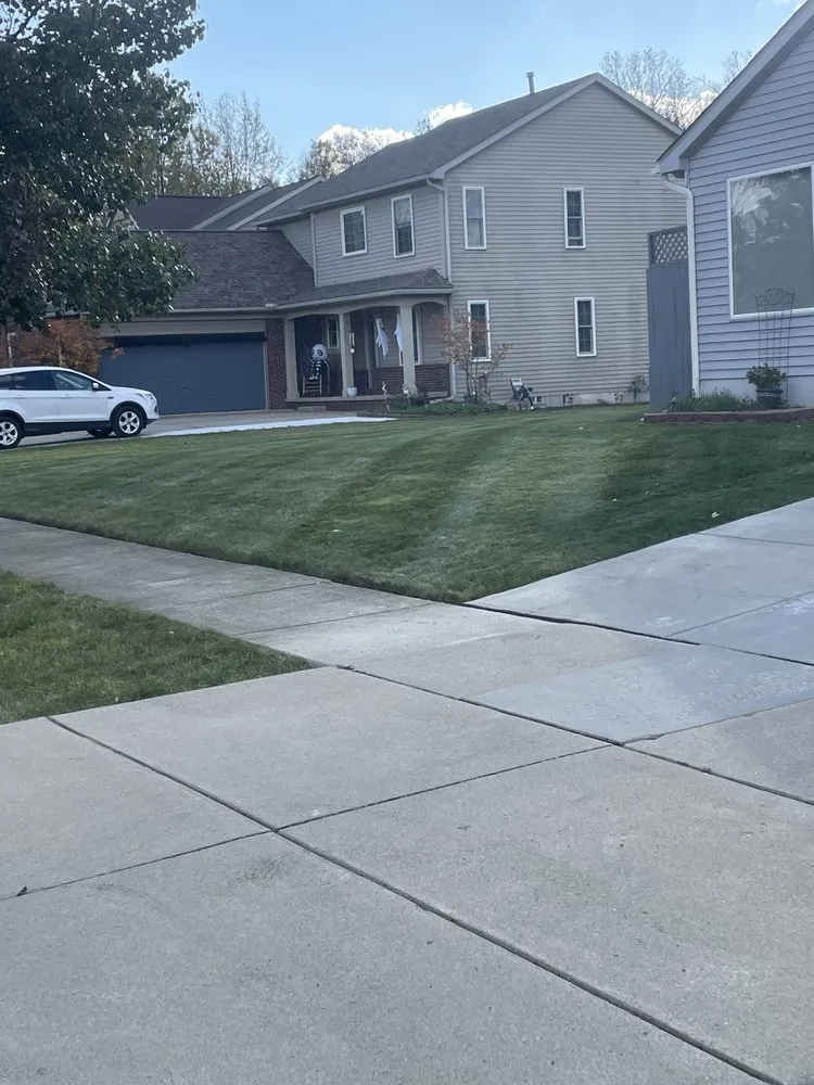Affordable lawn mowing service experts serving Ypsilanti, MI - All-Terrain Gurus 2