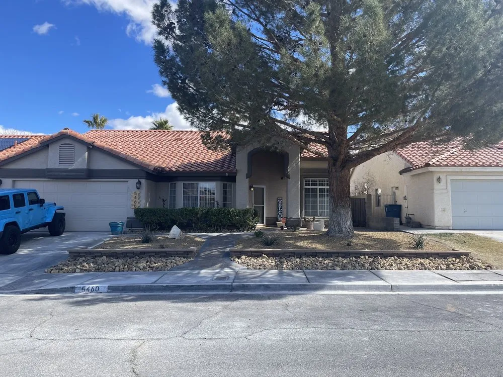 Reliable yard maintenance in Henderson, NV by All Visions Landscape