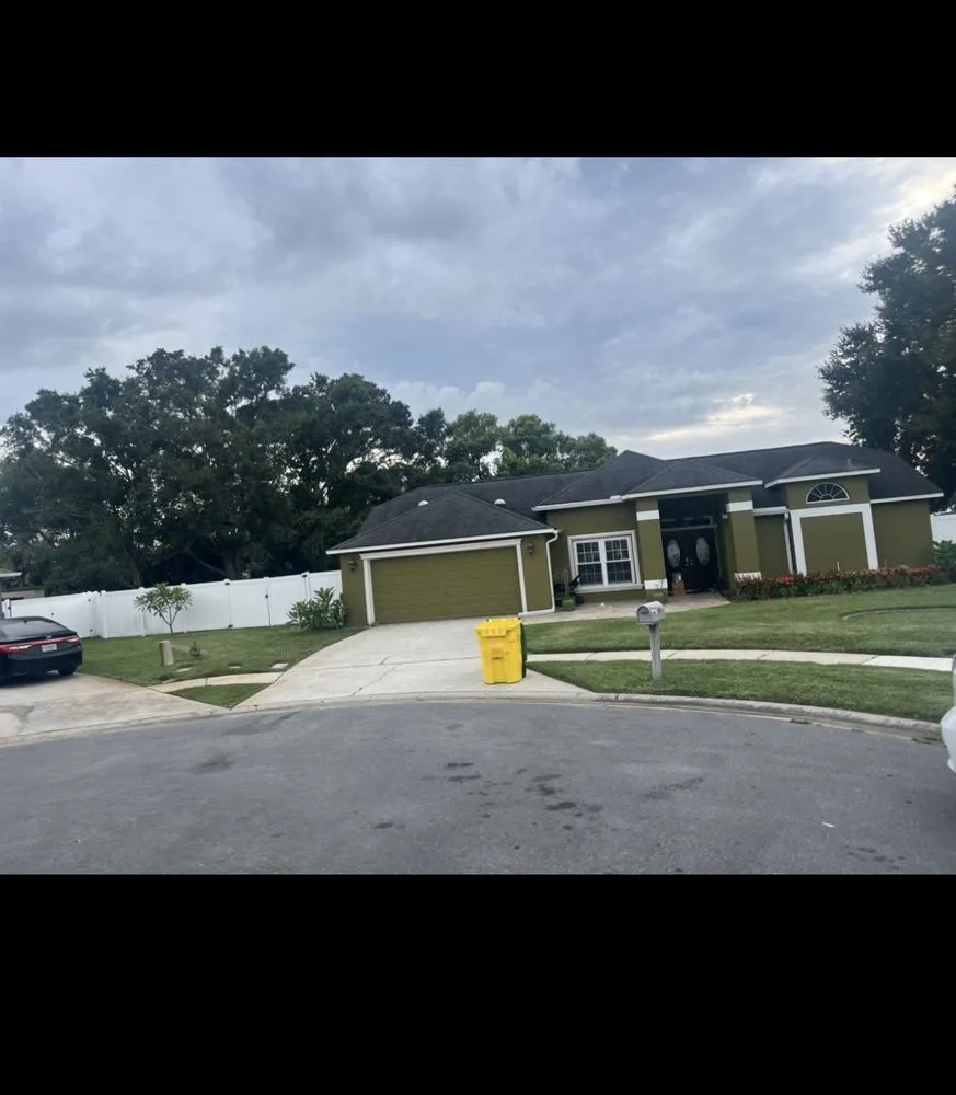 Reliable lawn mowing service in Tampa Bay, FL by All Year Cuts