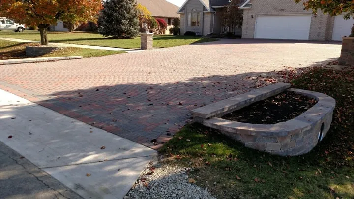 Top-rated landscape design in Morris, IL by All Year Round Landscape Services