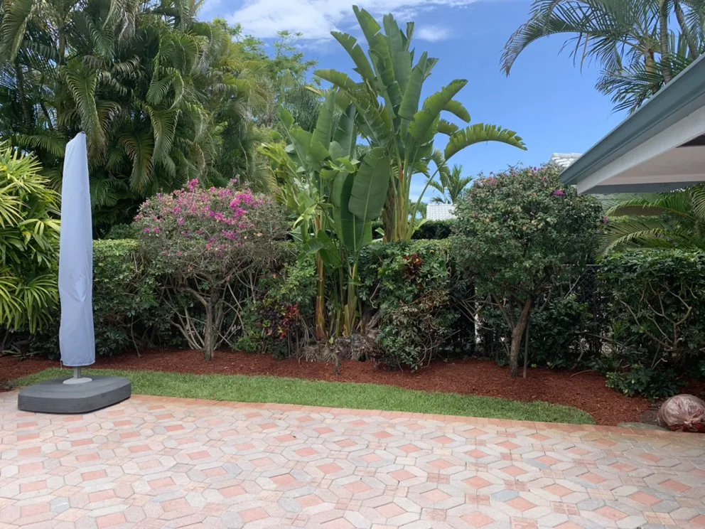 Local landscaping services experts serving Fort Lauderdale, FL - Allan Mendoza Landscaping & High Power Pressure Cleaning