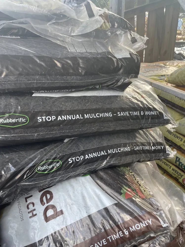 Expert yard maintenance in Pensacola, FL - Allanneighborhelp