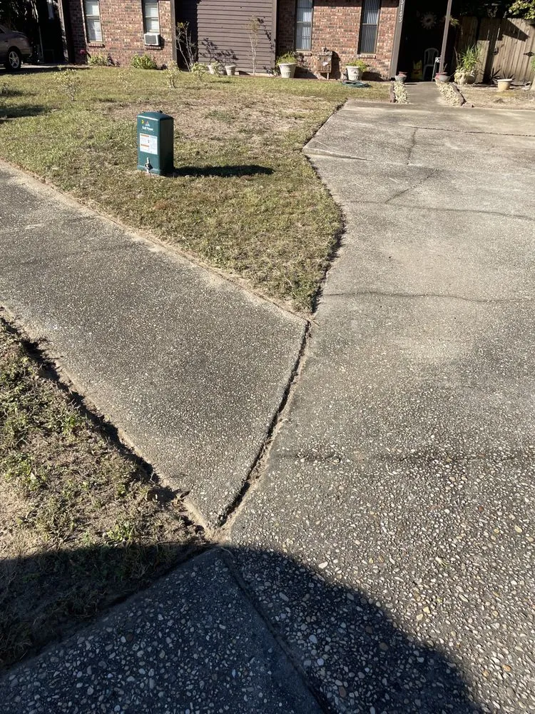 Reliable landscape installation in Pensacola, FL - Allanneighborhelp