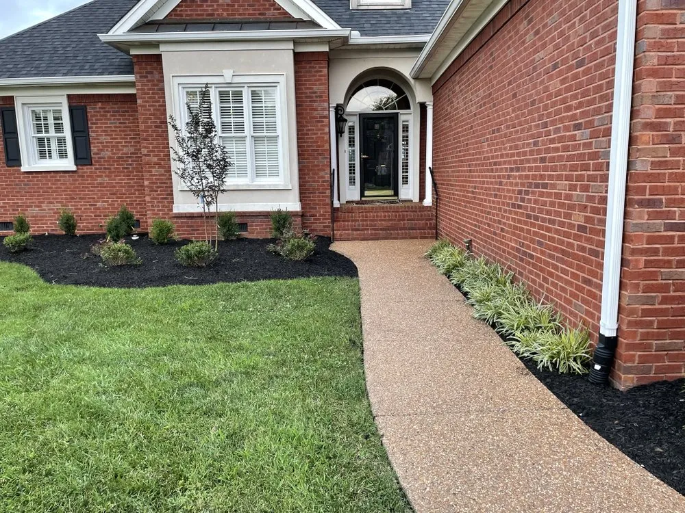 Professional residential landscaping in Lebanon, TN - Allen Clean Cuts