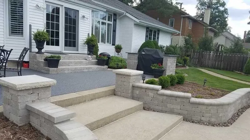 Local yard cleanup service in Schererville, IN - Allen Landscape Centre