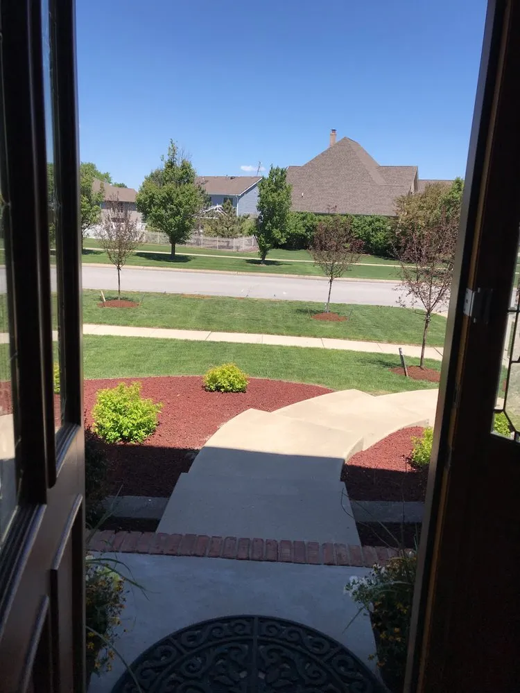 Affordable yard cleanup service for residential properties in Schererville, IN by Allen Landscape Centre