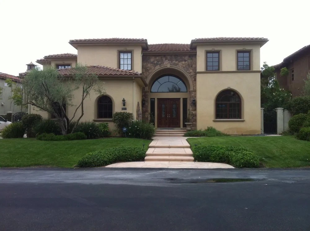 Local lawn mowing service experts serving Oceanside, CA - Allen Landscape