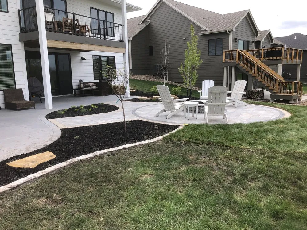 Trusted outdoor landscaping in Des Moines, IA by Allen Lawn Care And Landscaping