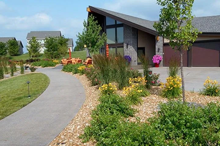 Local lawn mowing service in Des Moines, IA - Allen Lawn Care And Landscaping