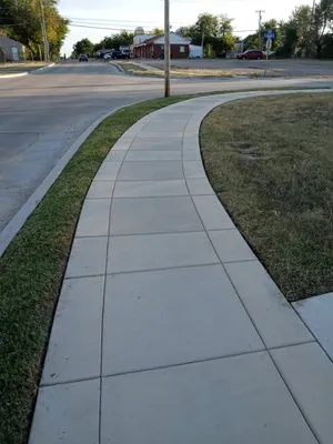 Allen Lawn Service Logo