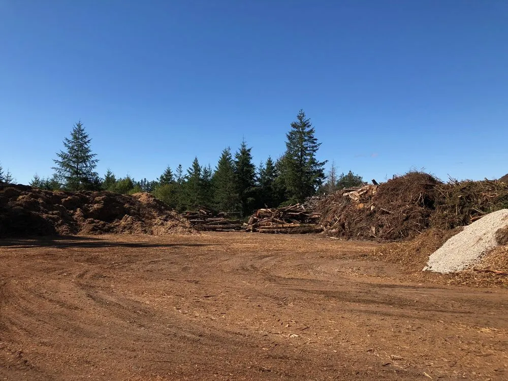 Professional garden landscaping experts serving Belfair, WA - Allen Shearer Trucking and Landscape Supply Inc.