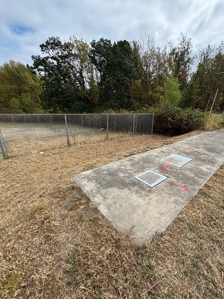 Custom landscape installation for year-round maintenance in Centralia, WA by Allende’s Landscaping Services