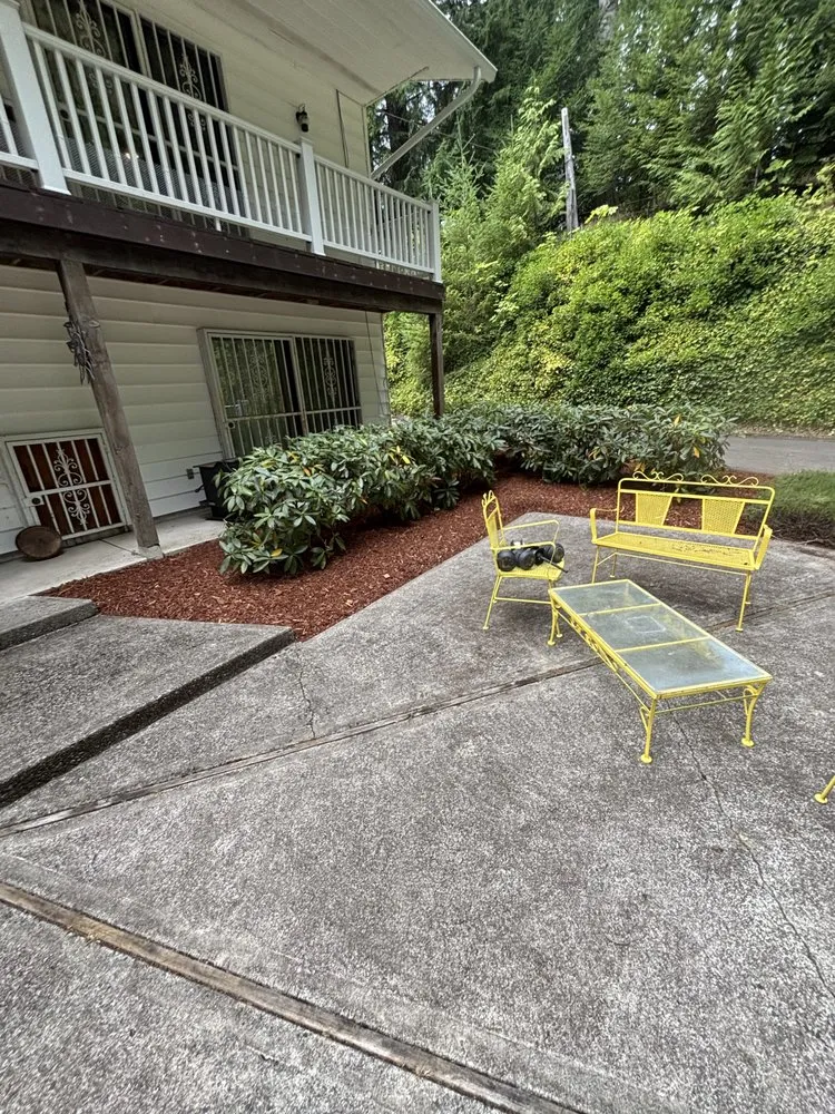 Local garden landscaping for beautiful yards in Centralia, WA by Allende’s Landscaping Services