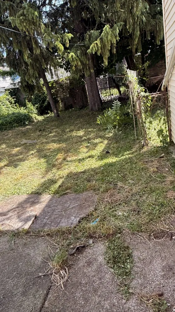 Custom landscaping services for residential properties in Buffalo, NY by Allen’s Family Landscaping