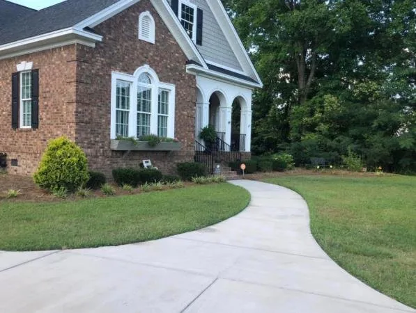 Professional garden landscaping in Orangeburg, SC by Allen's Landscaping