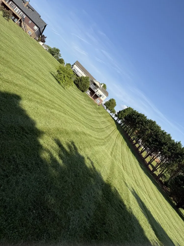 Reliable garden landscaping for residential properties in Sevierville, TN by Allen’s Lawn Care