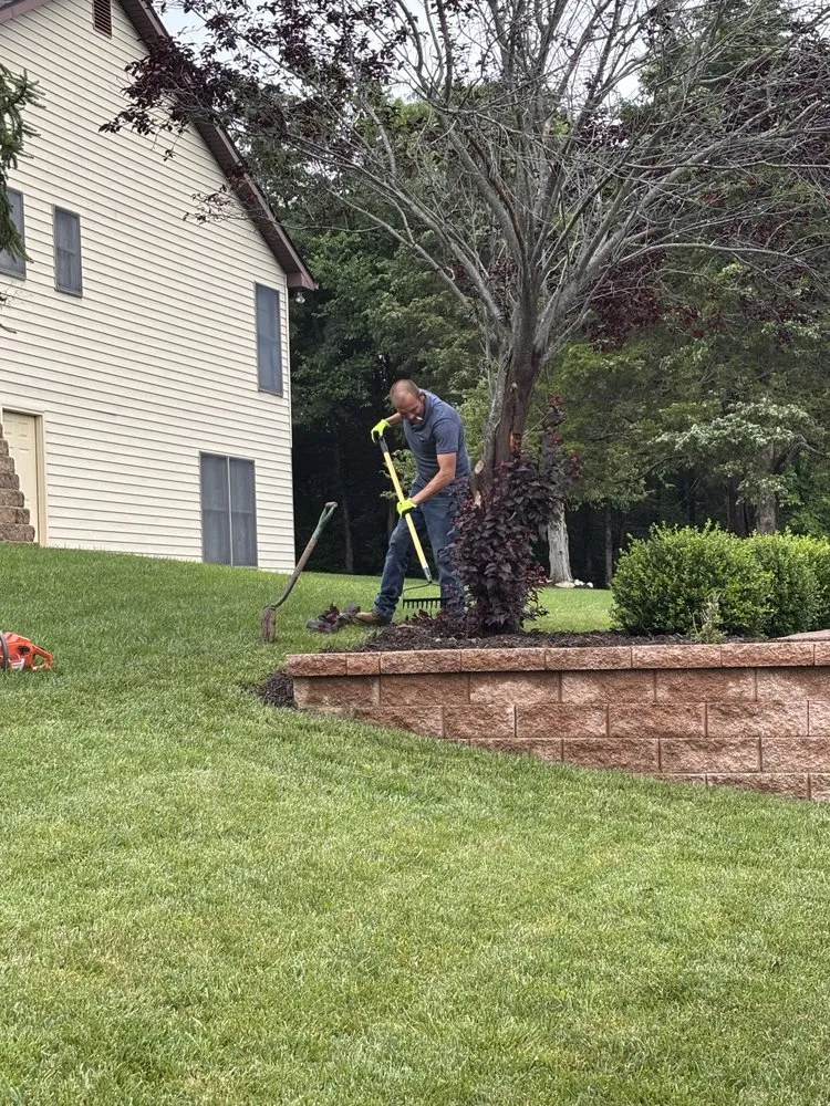 Affordable landscape installation in De Soto, MO - Allens tree service