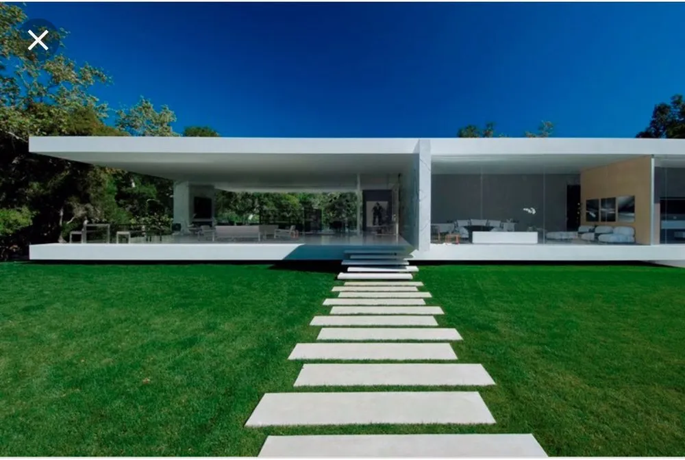 Professional yard maintenance for homes in Miami, FL by Alle’s Landscaping and Designs