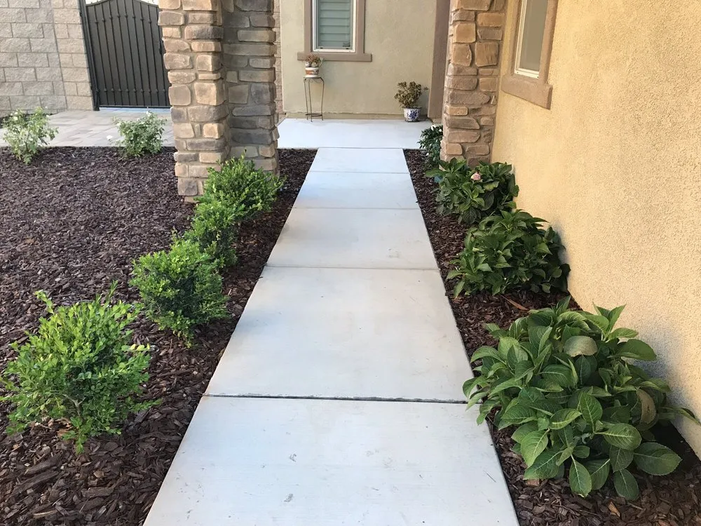 Custom lawn mowing service with custom design in Chino, CA by Alliance Landcare