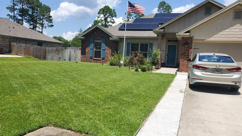 Custom yard cleanup service in Milton, FL by Allied Sod Farms
