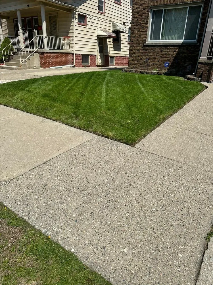 Trusted garden landscaping in Dearborn, MI - Allies Lawn & Snow