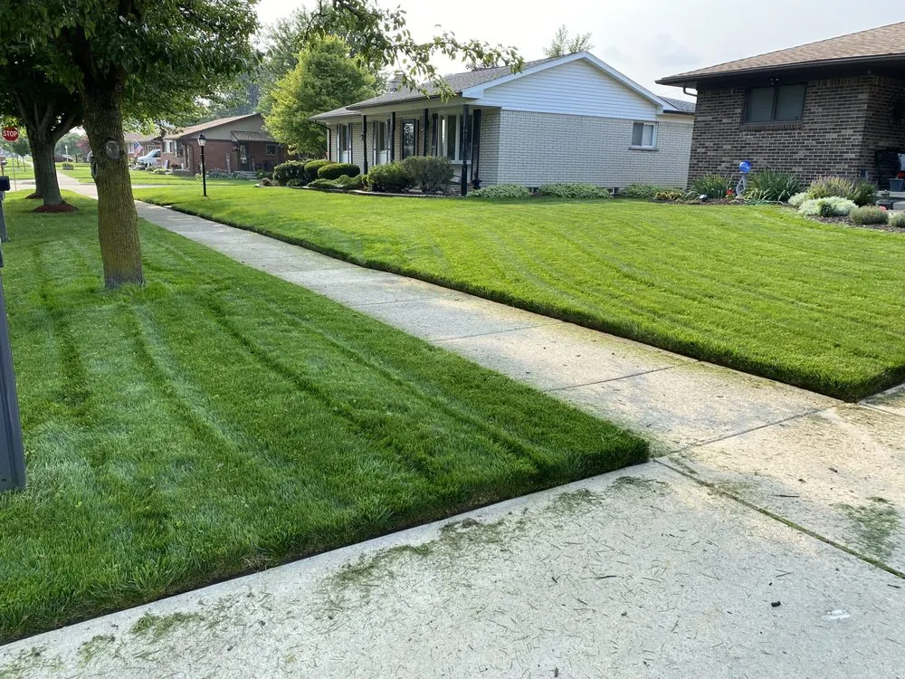 Top-rated yard maintenance experts serving Gibraltar, MI - AllinOne Lawn Care