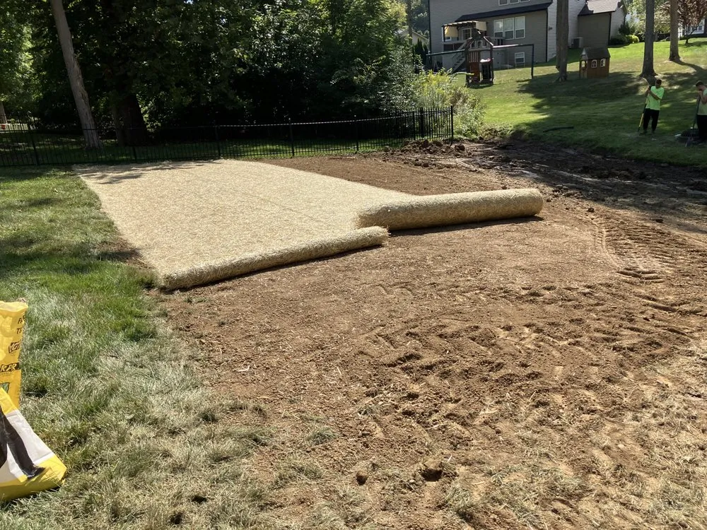 Reliable yard cleanup service experts serving Greenfield, IN - AllPro Construction and Landscaping