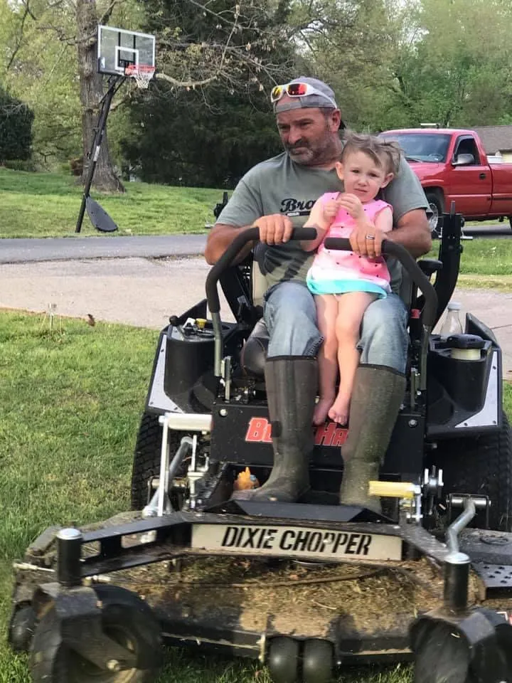 Expert lawn mowing service for homes in Paducah, KY by Allred Lawn Care