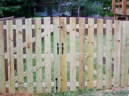 Top-rated lawn care service in Lakemoor, IL by Allscape Services