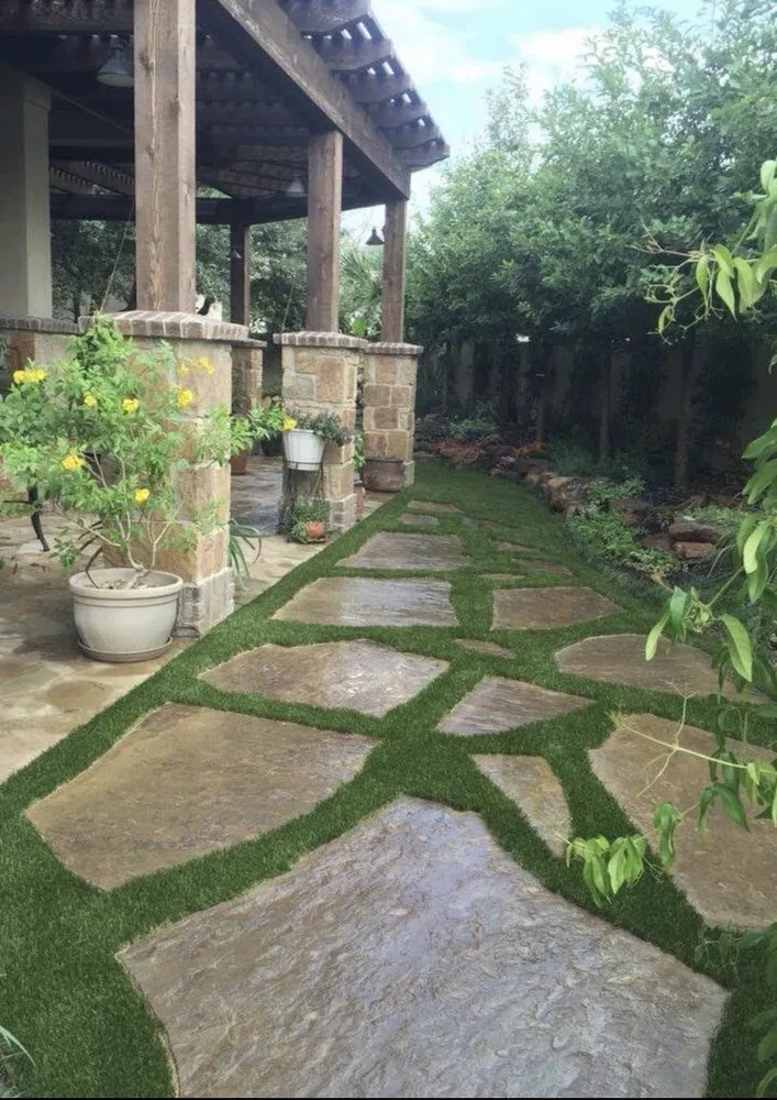 Expert lawn mowing service in Dallas, TX by Allstrongarms Services