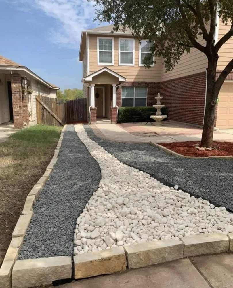 Professional yard cleanup service in Castroville, TX by Allsups Landscaping