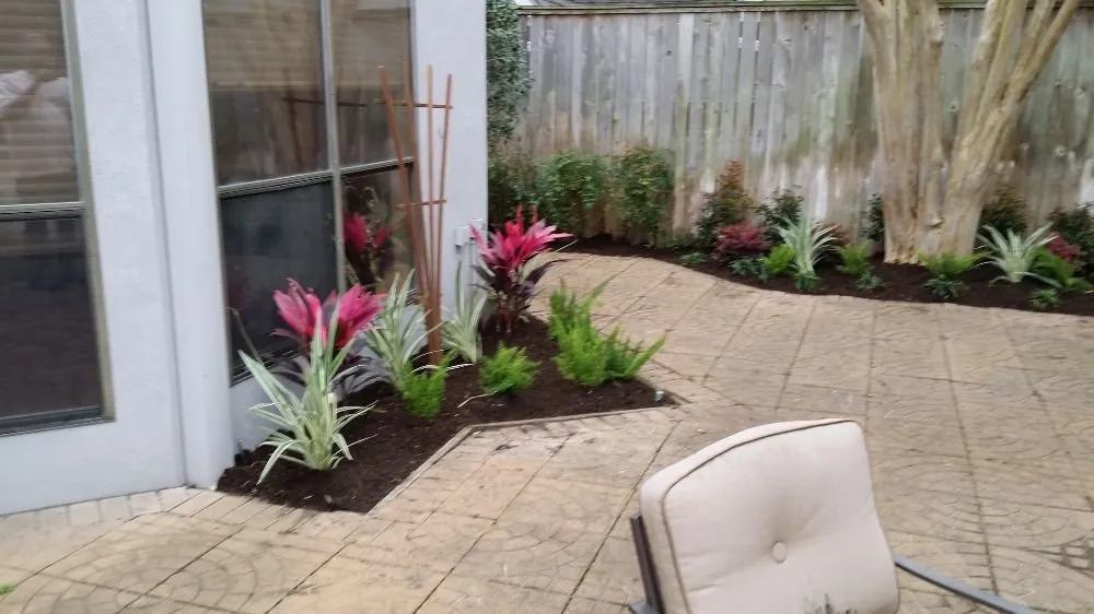 Reliable lawn mowing service experts serving Manvel, TX - Alluring Vistas Landscape & Irrigation