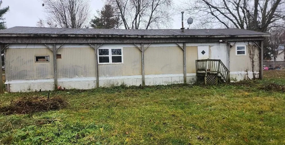 Professional yard cleanup service experts serving Hillsdale, MI - Allwardt's Handyman Service's