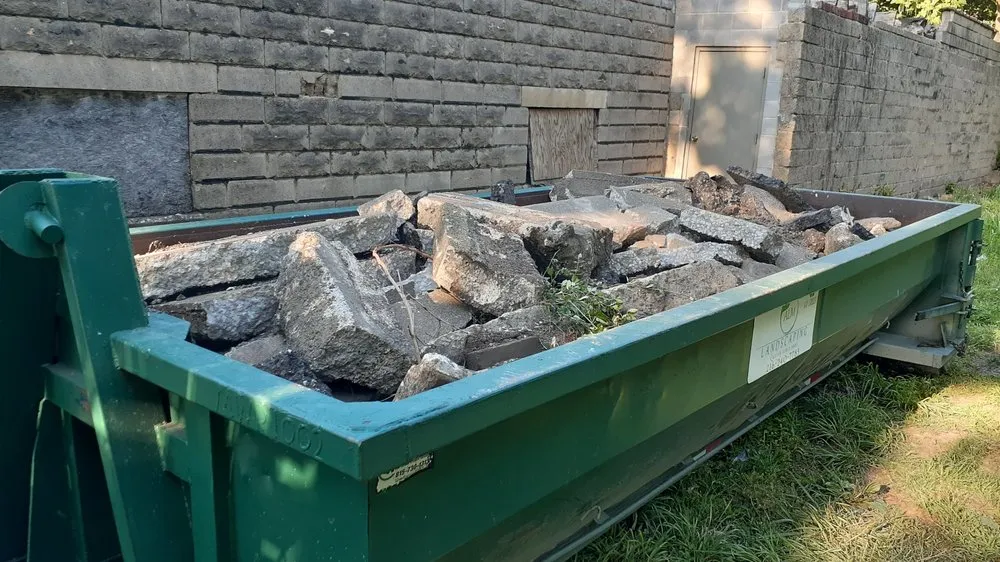 Affordable lawn care service experts serving Cleveland, OH - ALM Dumpster Services