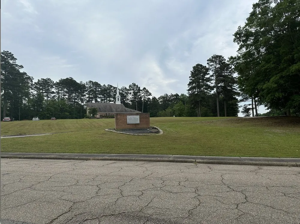 Local outdoor landscaping in Warren, AR by Almaraz Lawn Care