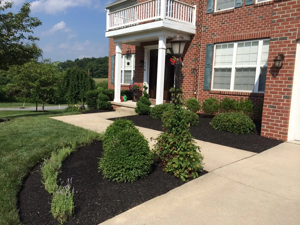 Expert lawn care service in Glen Rock, PA by Almony's Outdoors