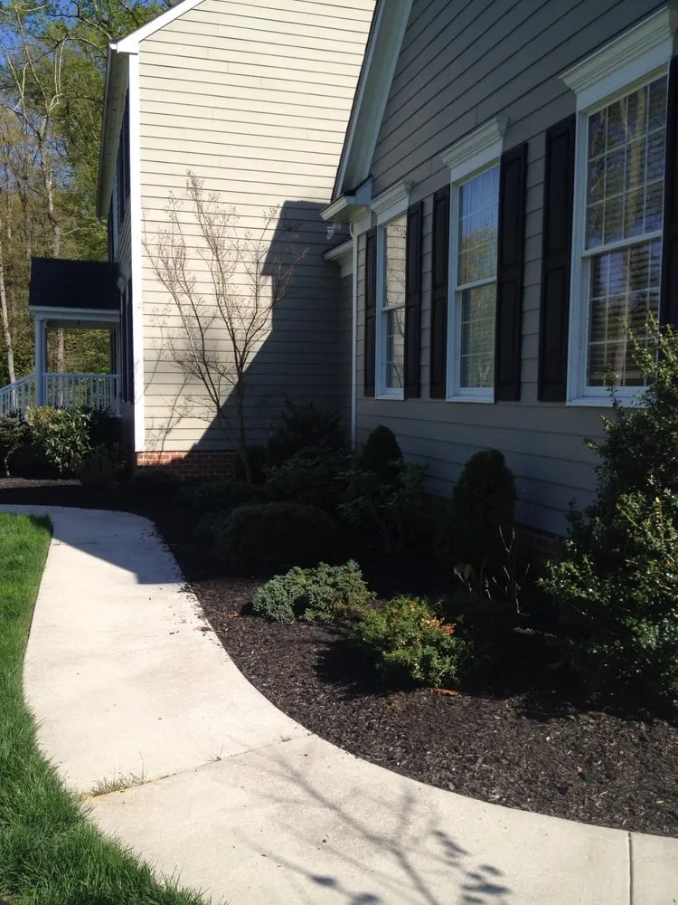 Reliable landscaping services for homes across Glen Rock, PA - Almony's Outdoors