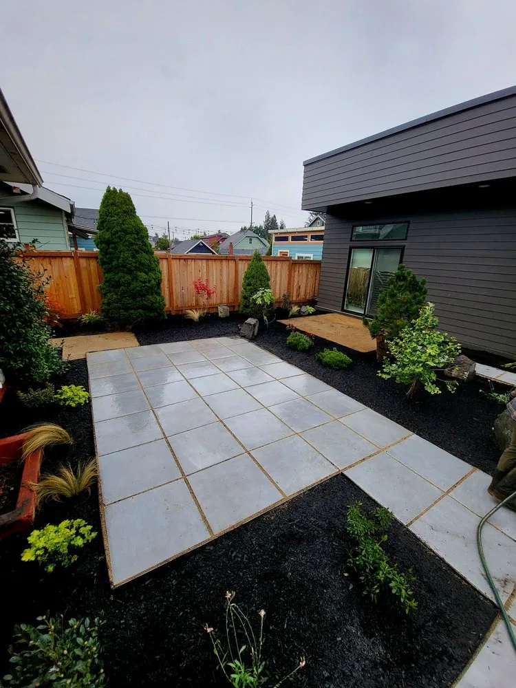 Expert garden landscaping with custom design in Portland, OR by Aloes Landscape And Maintenance