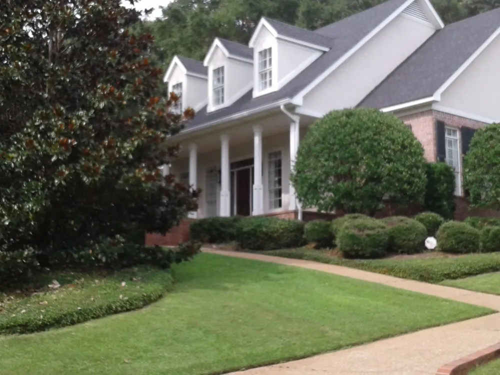 Trusted garden landscaping near you across Fairhope, AL - Aloha grass lawn care