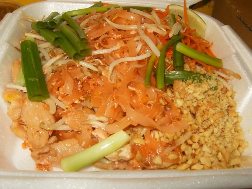 Professional yard maintenance for homes across Hemet, CA - Aloha Landscape