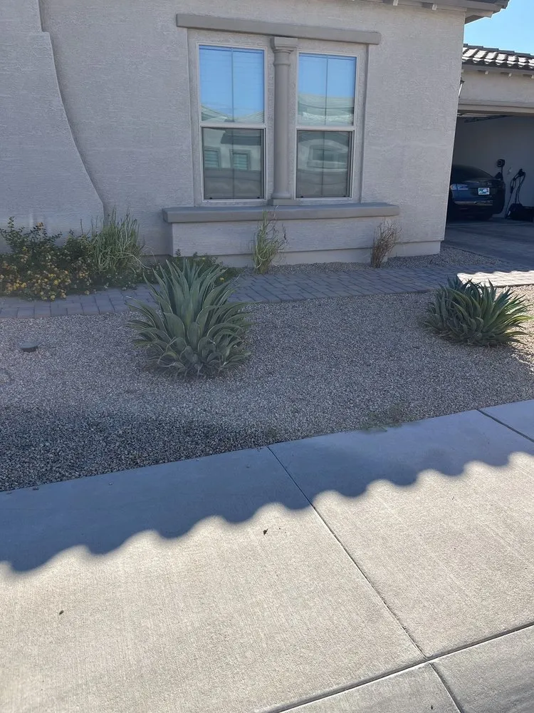 Affordable yard maintenance in Maricopa, AZ by Aloha Landscaping