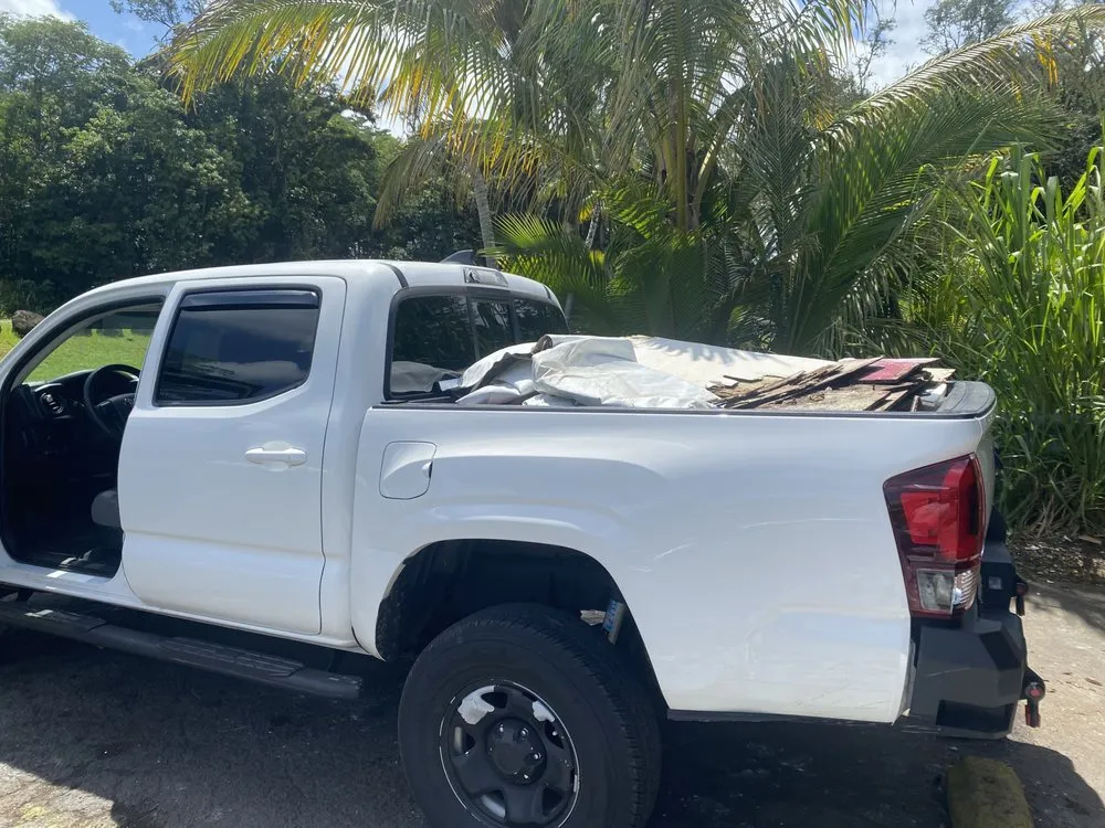 Expert yard cleanup service with custom design in Hilo, HI by Aloha Waste