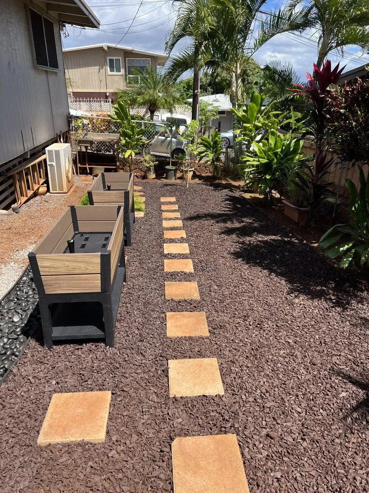 Top-rated yard cleanup service in Honolulu, HI by Alohi Lawn & Garden Care